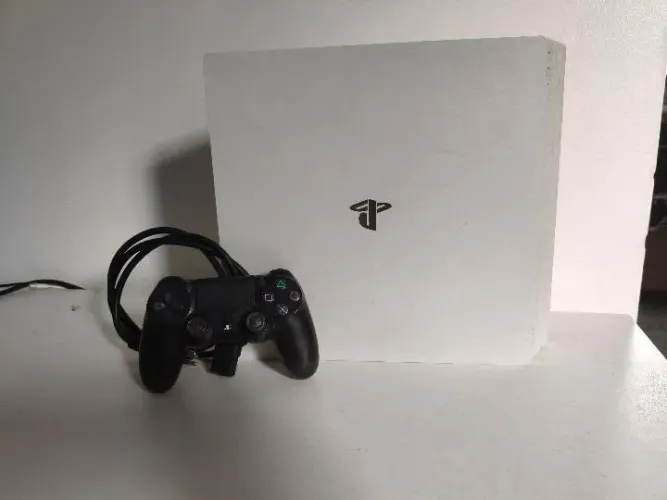 Ps4 Pro branco