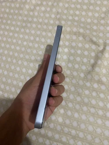Vendo celular A6 semi novo