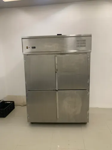 Geladeira profissional 4 portas