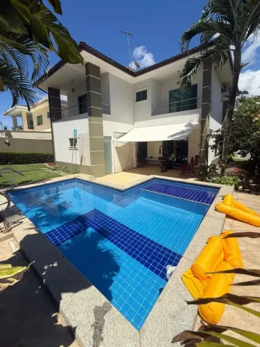 Casa Mobiliada para Locação 4/4 suítes no Alphaville Litoral Norte 1.