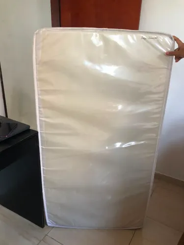 Vende-se colchão baby Light D18 (70x130x12cm) espuma D18 selada