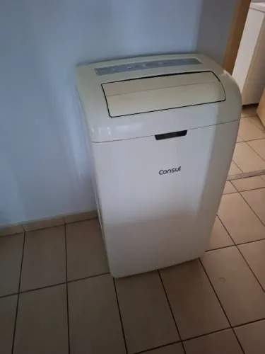 Ar-condicionado Portátil Consul 12.000 BTUs 220V - com defeito
