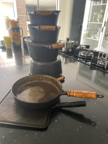 Conjunto de panela de ferro