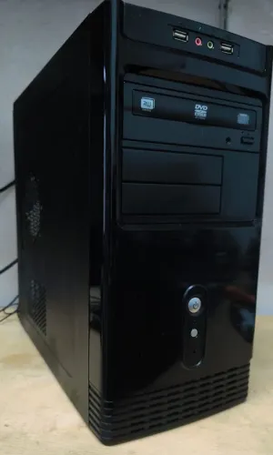 CPU Intel Core i3, 4gb RAM, SSD 240gb pronto para uso