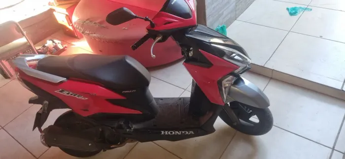 Honda elite