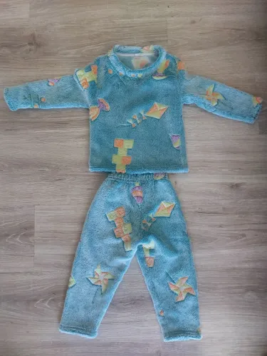 Pijama infantil quentinho Tamanho 2