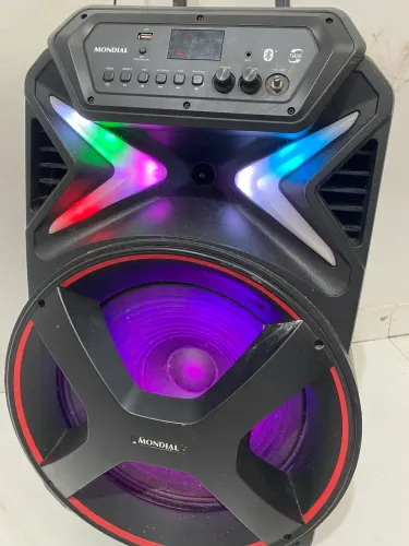 Super Caixa de Som Mondial - Som de Qualidade e LEDs Coloridos!