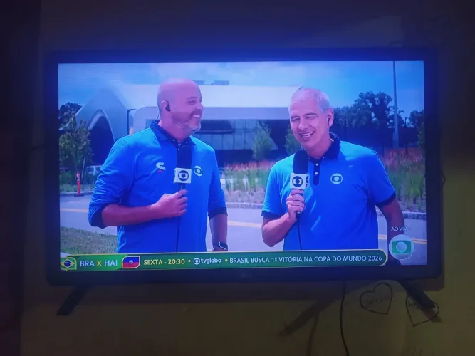 Estou vendendo essa smartv L de 32 polegadas