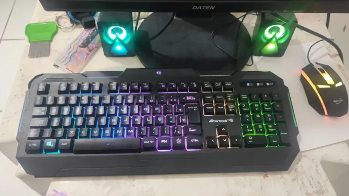 Vendo computador em ótimo estado de conservação 