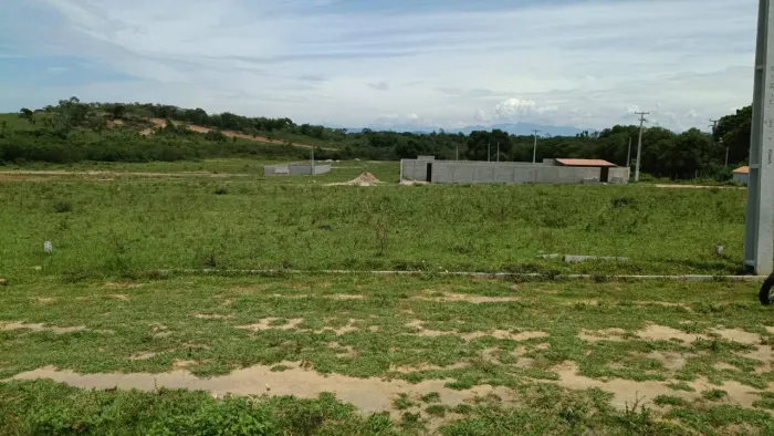 Terreno à Venda no Condomínio Parque dos Coqueiros