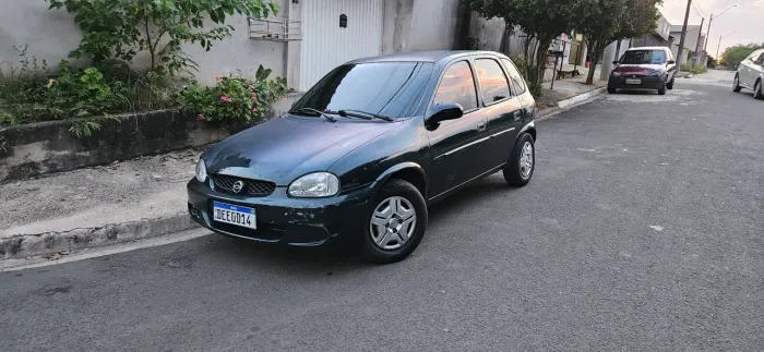 Chevrolet Corsa Sedan Super Milenium 1.0 MPFI 16V 2001