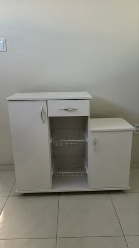 Armário com Fruteira 