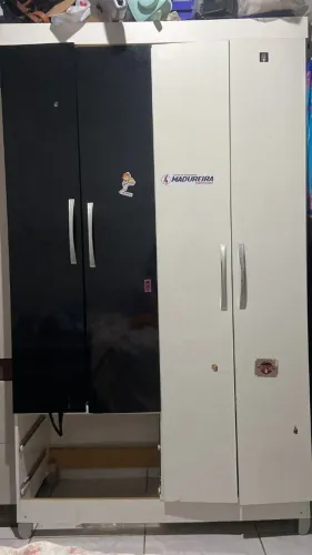GUARDA ROUPA SOLTEIRO