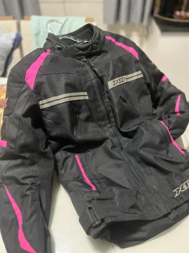 Vendo jaqueta feminina x11