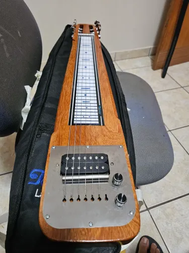Guitarra Havaiana 7 cordas