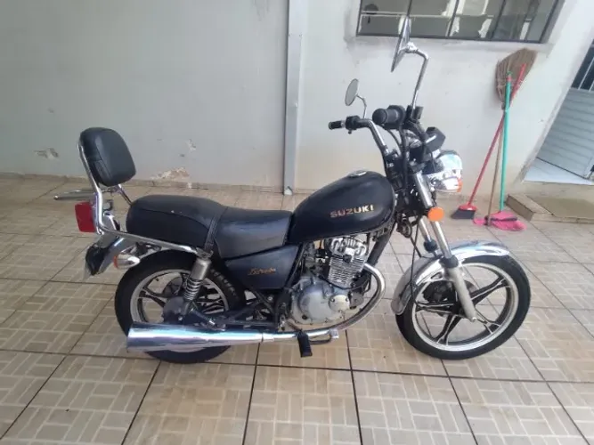 Intruder 125 ano 2007 