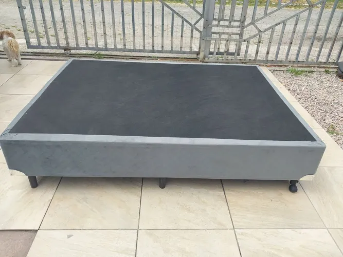 Vendo base box casal suede. Marca Gazin. Aceito cartão 