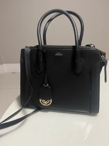 Bolsa de couro Arezzo 
