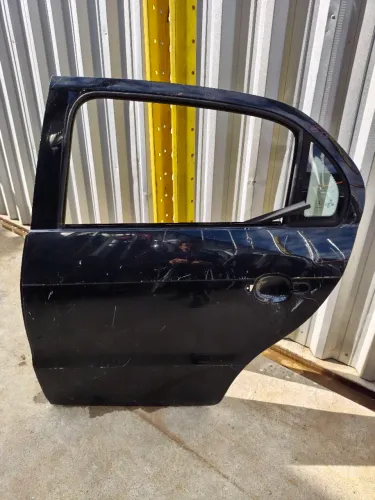 Porta traseira esquerda Gol Voyage G5 G6 G7 G8