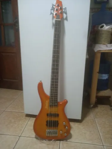 Baixo Strinberg