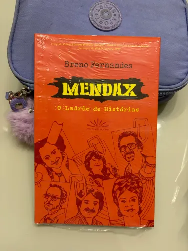 Livros didáticos escolar 