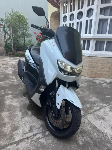 Vendo moto Nmax 160