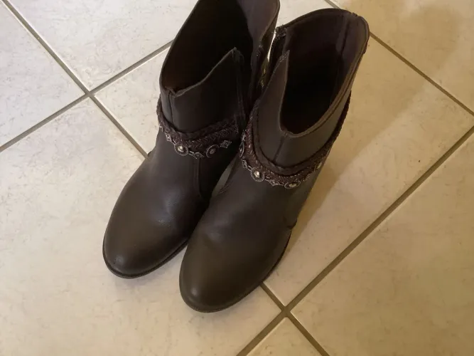 Bota marrom Dakota número 38