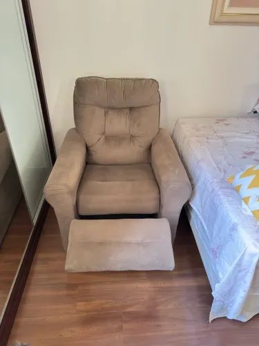Poltrona reclinável