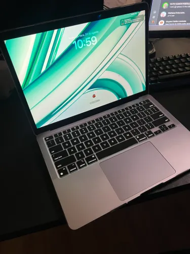 MacBook Air M1 256gb 8gb
