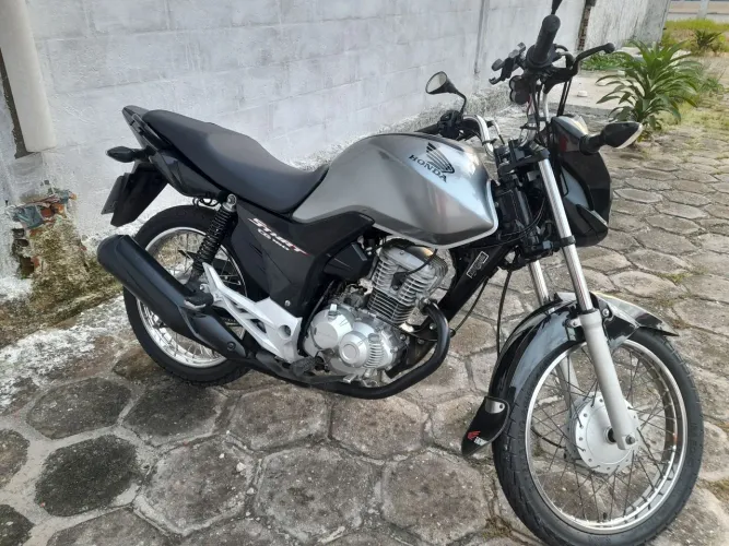 Vendo essa moto em perfeita condições