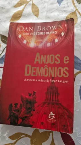 Anjos e demônios