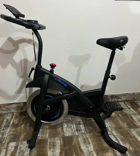 Bike ergométrica+ capacete