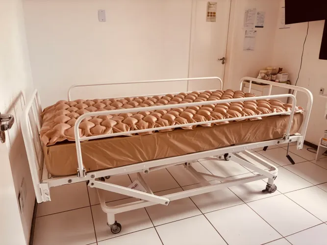 CAMA HOSPITALAR-KIT COMPLETO
