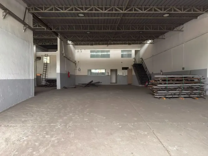 Galpão para alugar, 270 m² por R$ 12.427,08/mês - Vila Califórnia - São Paulo/SP