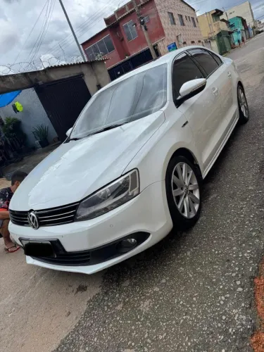 Volkswagen Jetta Comfortline 2.0 T.flex 8V 4P Tipt. 2014