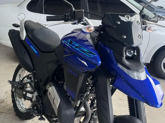 XTZ LANDER 2026 baixa km