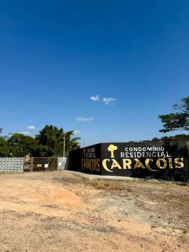 Vende-se Chacara dentro do Condomínio Residencial Caracóis - Esmeralda