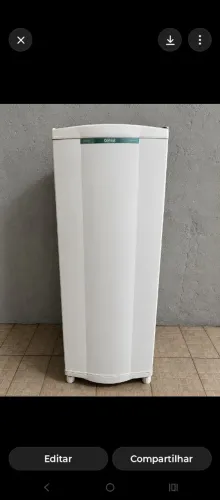 Geladeira Consul ótimo condições 5 anos de uso recebendo pintura nova  