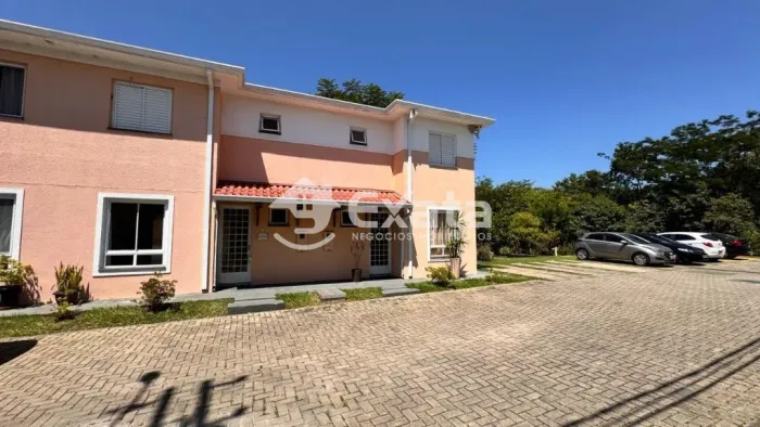 Casa para Alugar em Condomínio Fechado Votorantim