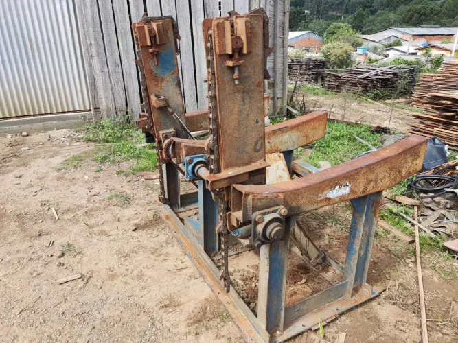 VIRADOR DE TORAS PNEUMÁTICO 2 BRAÇOS