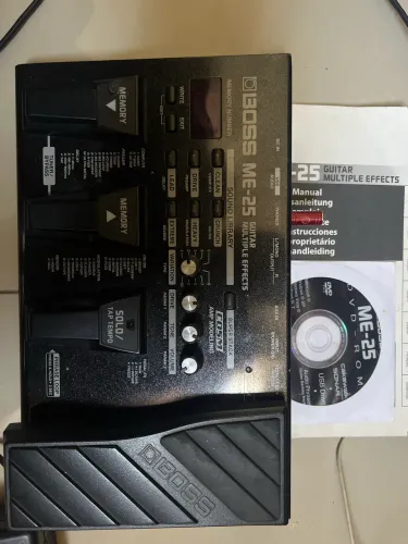 Pedaleira boos Me-25 