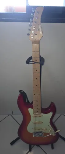 Guitarra Strinberg Stratocaster 