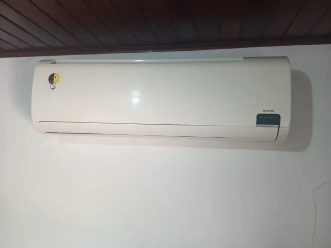 Ar-condicionado Carrier inverter 22 mim BTUs