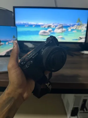Zve 10 i + Lente do Kit + Sigma 16mm 1.4
