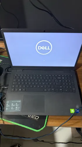 Notebook Dell Inspiron 3501 i7 11 geração (aberto a negociação)
