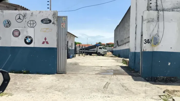 Imóvel para aluguel com 1100 metros quadrados em Vicente Pinzon - Fortaleza - CE