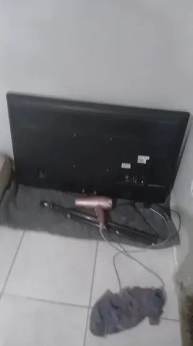 400 reais TV 39 polegadas usada