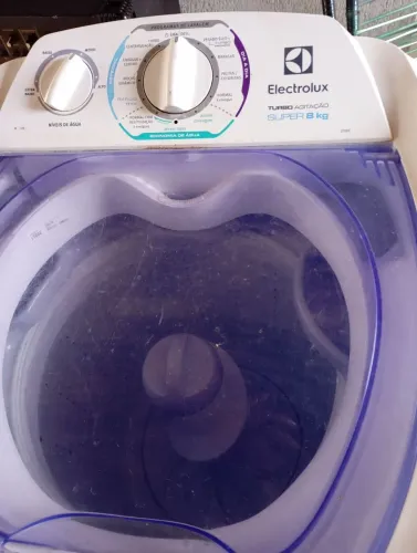 Máquina de lavar roupa Eletrolux 8k