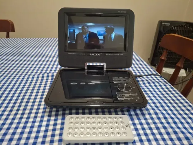 Reprodutor DVD Portátil com TV MOX Tela TFT 7"