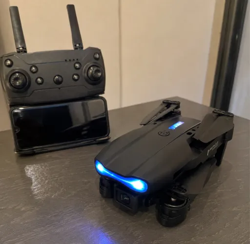 Drone Dobrável E99 Pro com Câmera HD | Controle Remoto + Bolsa